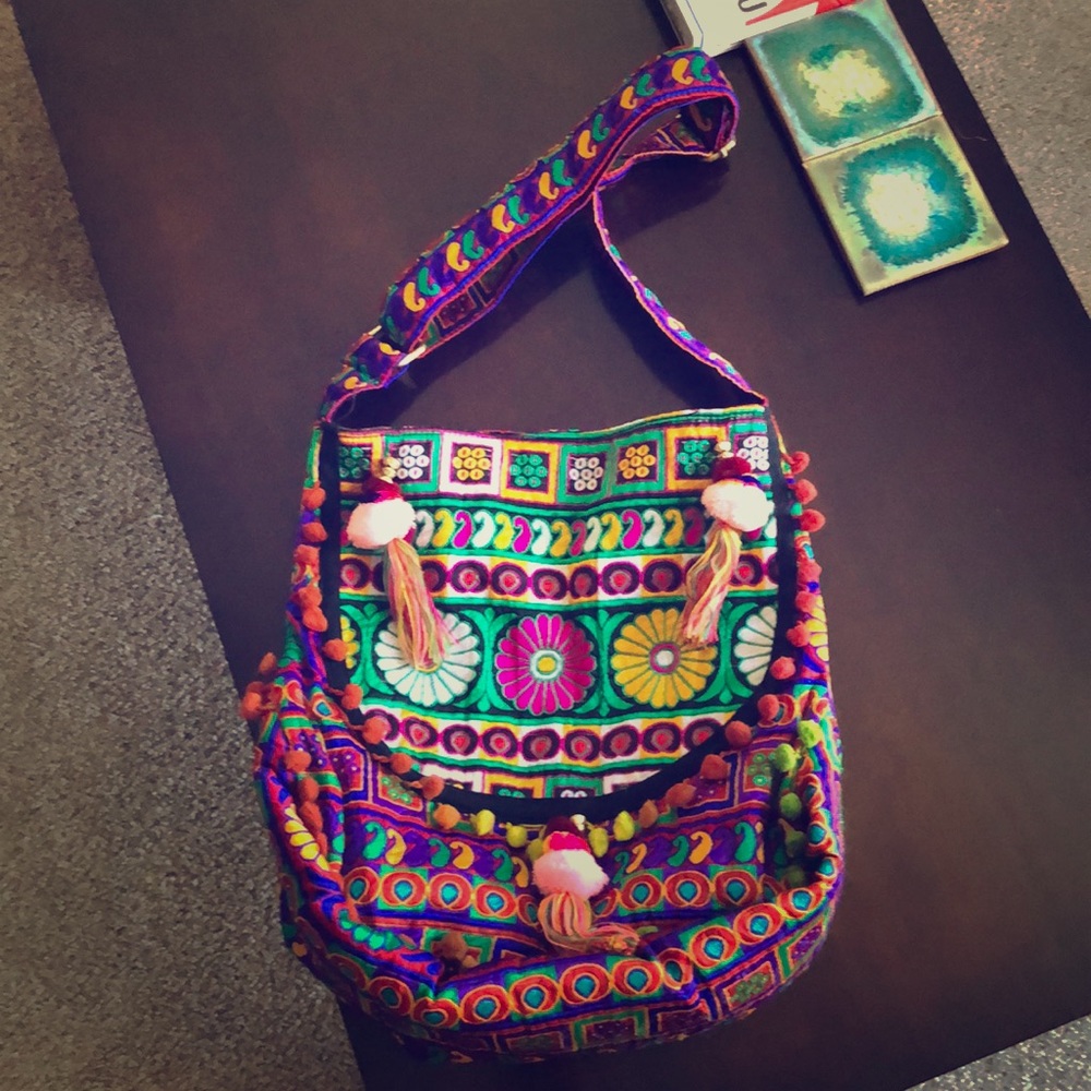 Lakhays shoulder bag